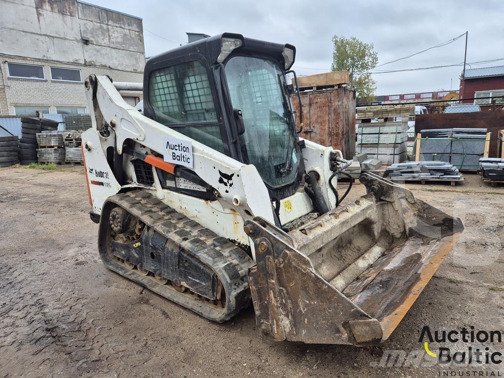 Bobcat T590 궤도식 로우더
