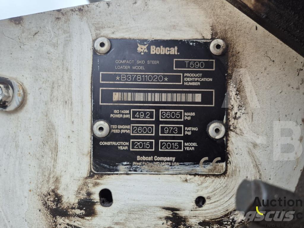 Bobcat T590 궤도식 로우더