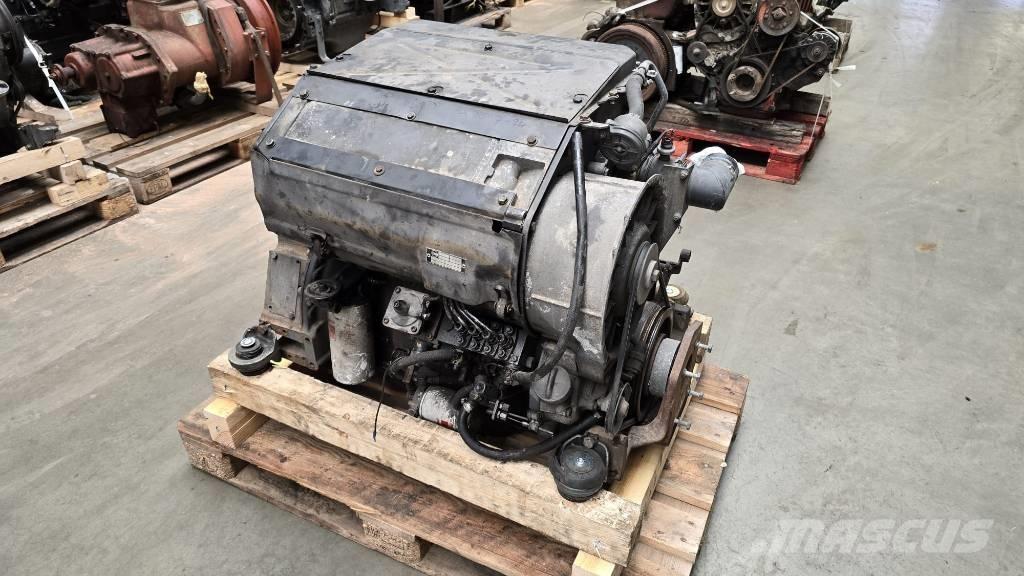 Deutz BF4L914 엔진