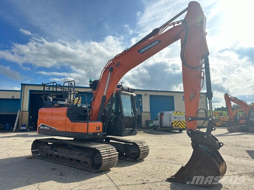 Doosan DX140 LC-7 대형 굴삭기 29톤 이상