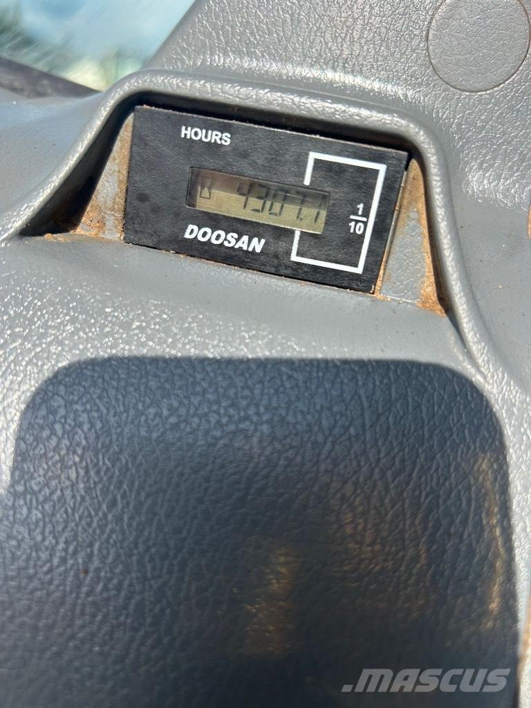 Doosan DX140 LC-7 대형 굴삭기 29톤 이상