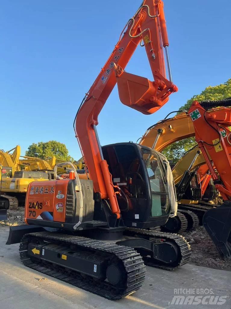 Hitachi ZX 70 대형 굴삭기 29톤 이상