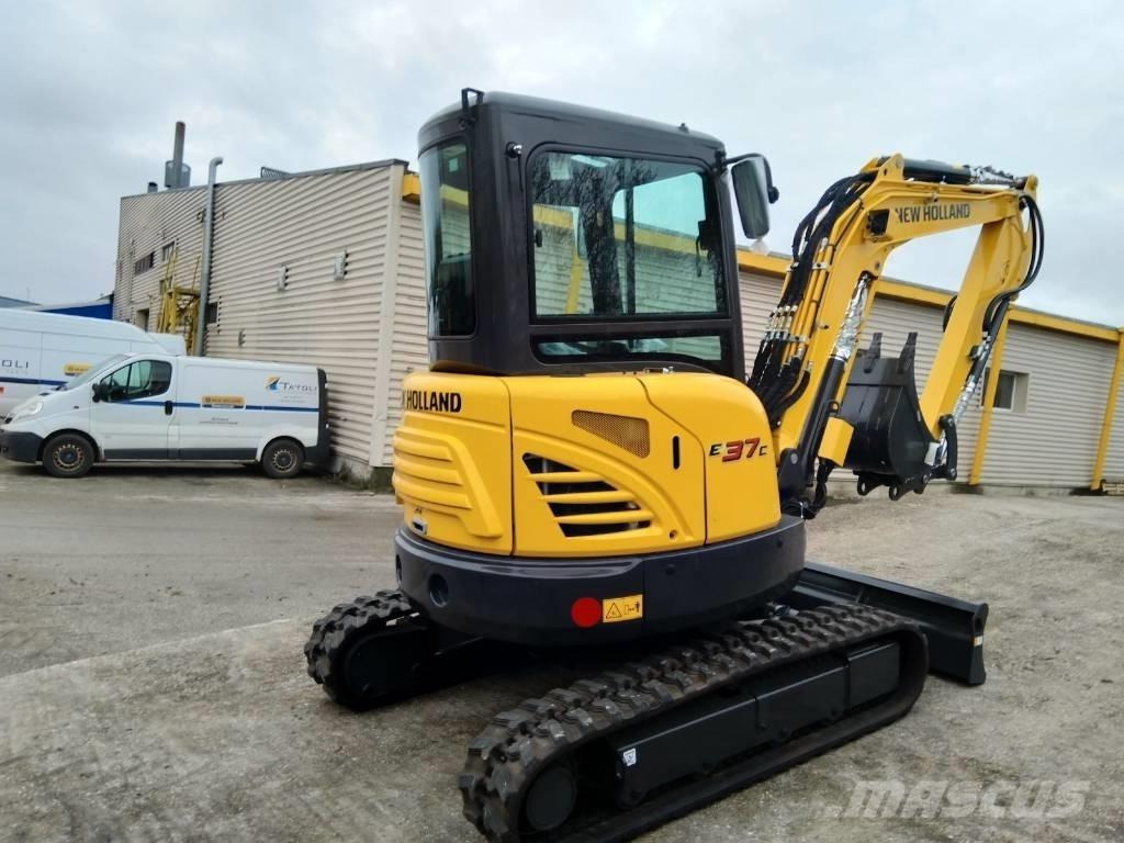 New Holland E37C 소형 굴삭기 7톤 미만