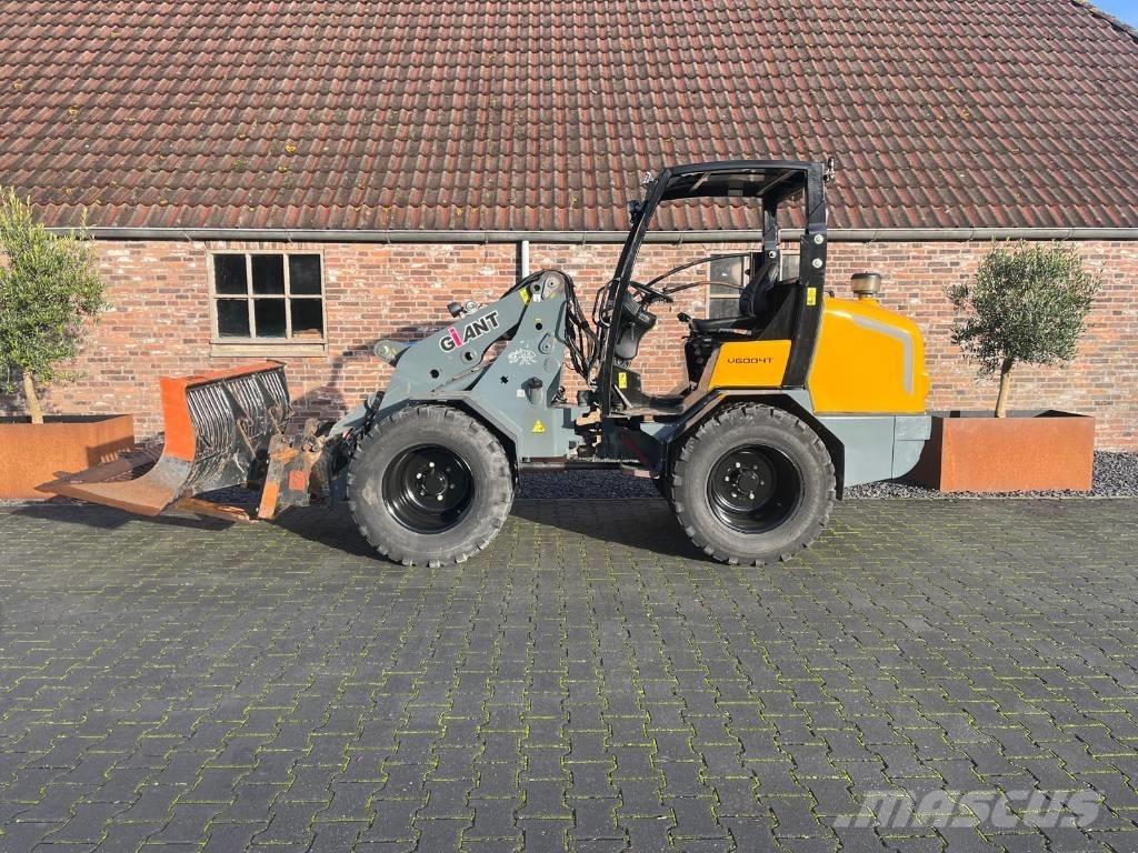 GiANT V 6004 T 미니 로더