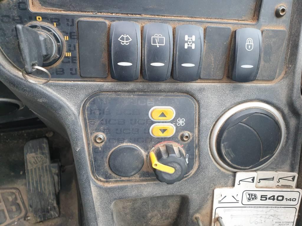 JCB 540-140 텔러 핸들러