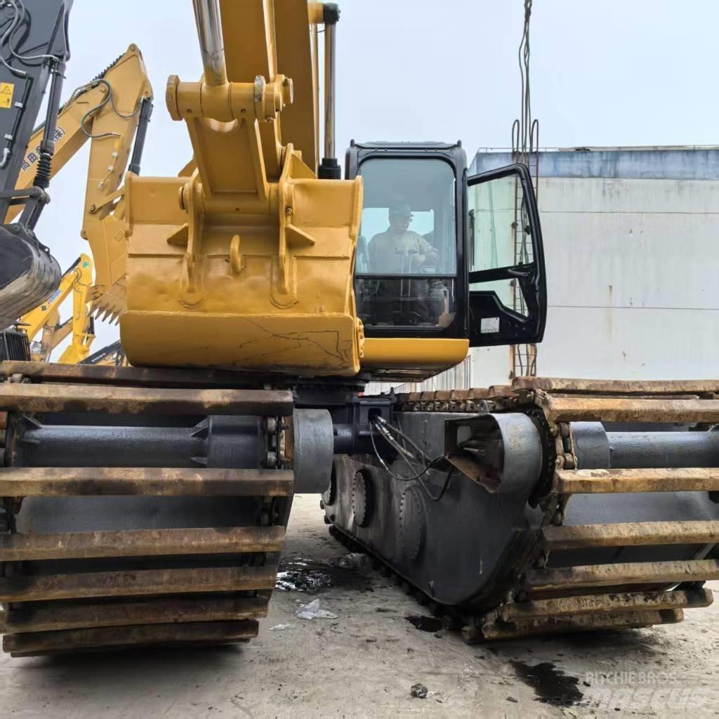 CAT 320 D 수륙양용 굴삭기