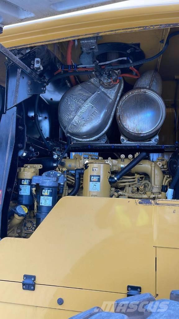 CAT 938M  휠로우더