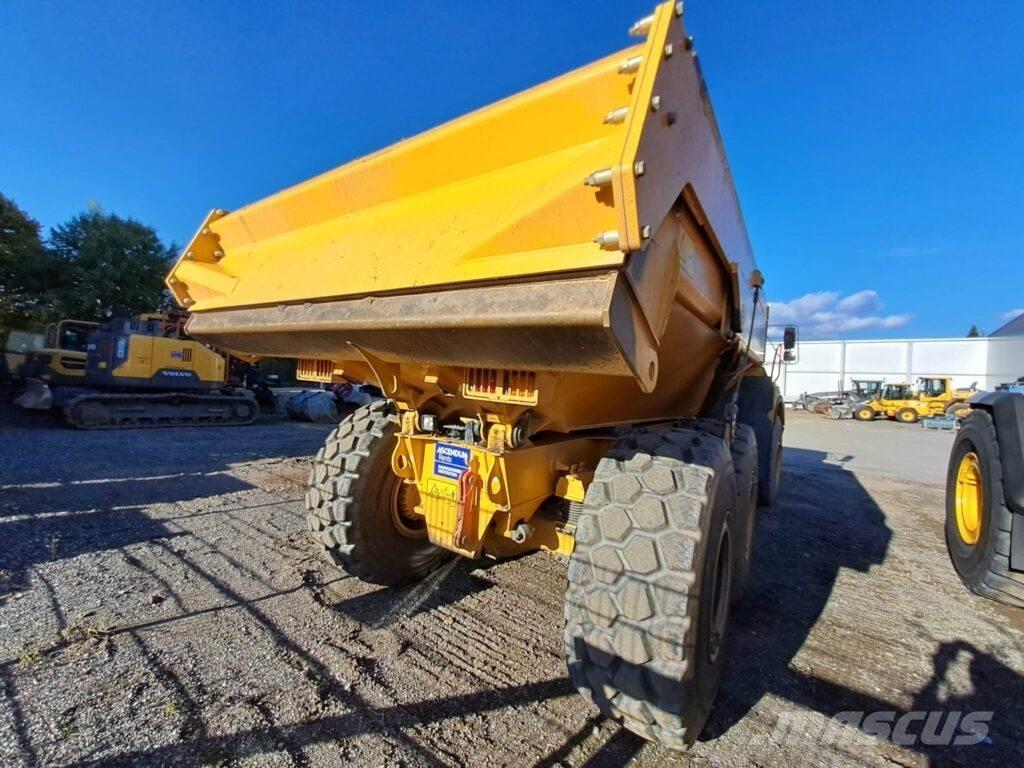 Volvo A25G 연결식 홀러