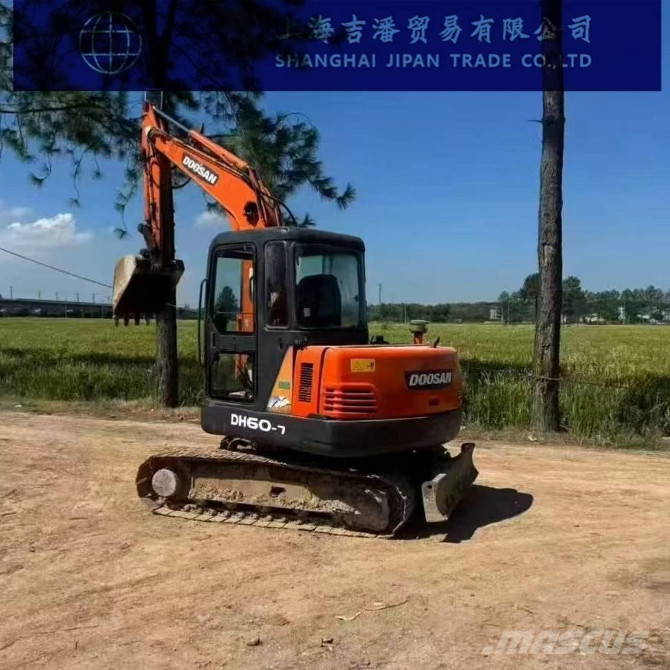 Doosan DH 60 소형 굴삭기 7톤 미만