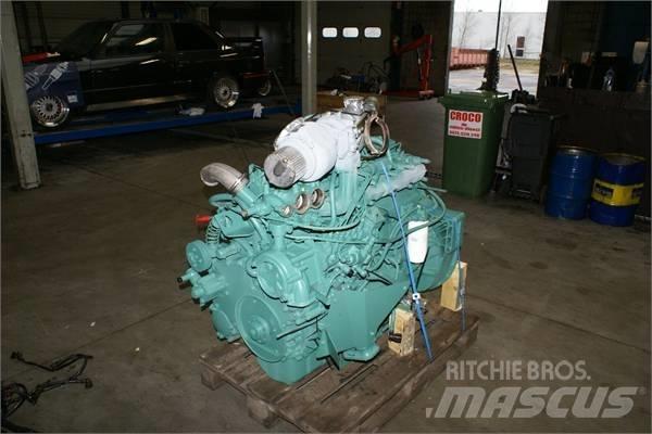 Volvo D7C 엔진