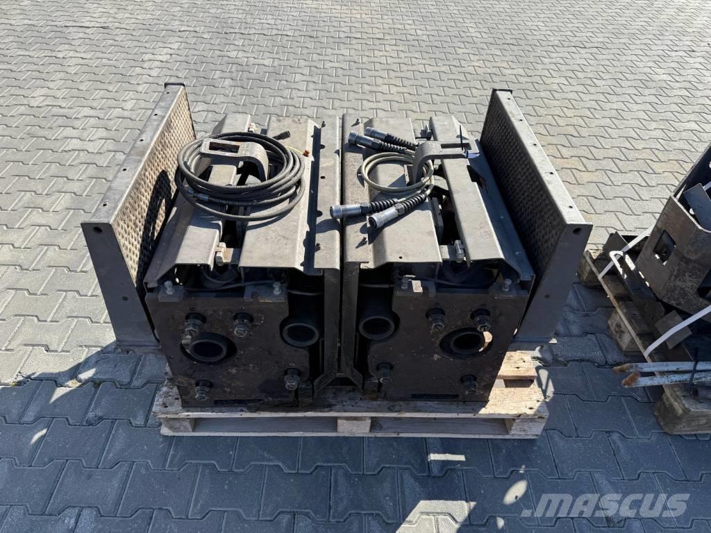 Volvo 6820 D / 7820 D 아스팔트 포장장비