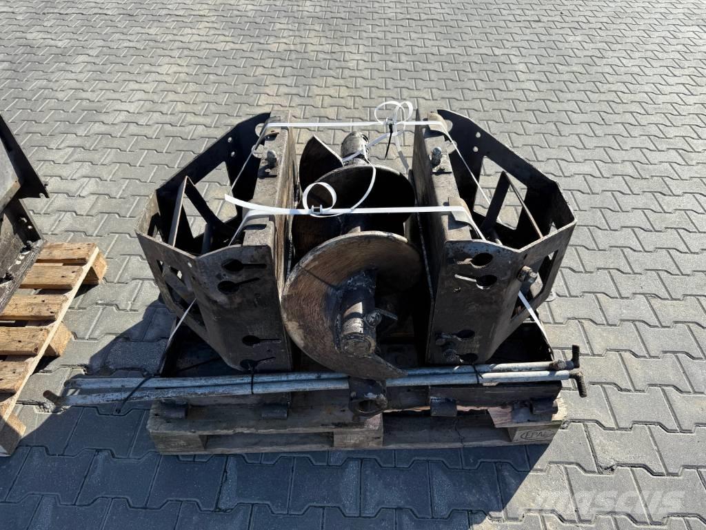 Volvo 6820 D / 7820 D 아스팔트 포장장비