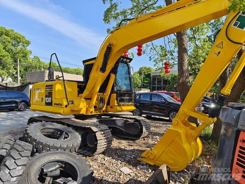 Komatsu PC 130 대형 굴삭기 29톤 이상