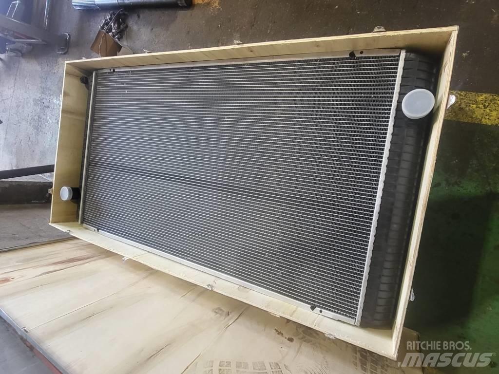 Volvo VOE15147470 라디에이터