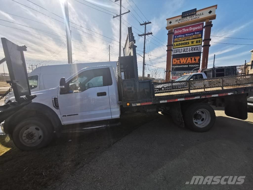 Ford F 550 XLT 플랫베드/드롭사이드 트럭