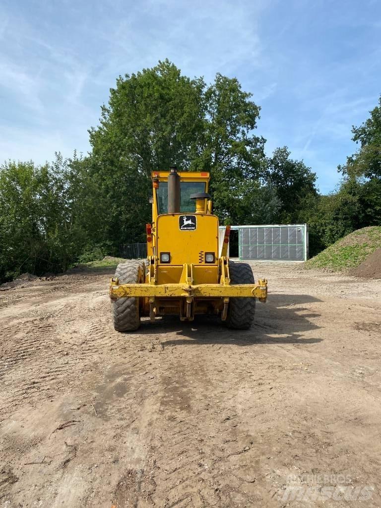 John Deere 770b 그레이더