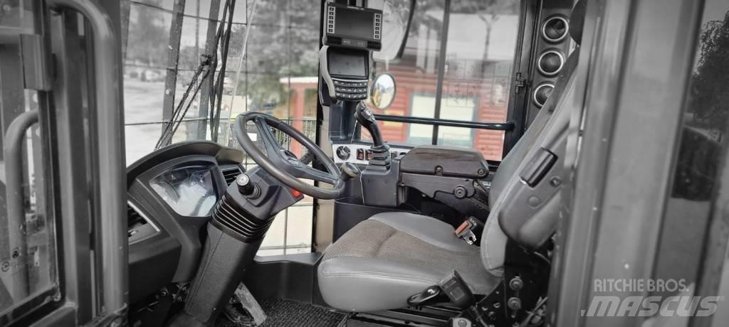 Hyundai HL 960  휠로우더