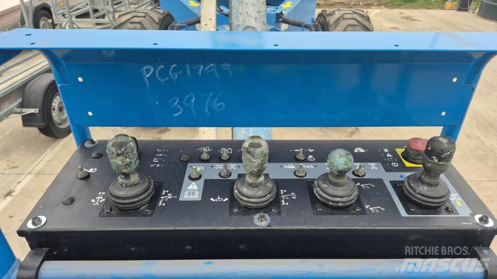 Genie ZX 135/70 관절형 전동이동 리프트