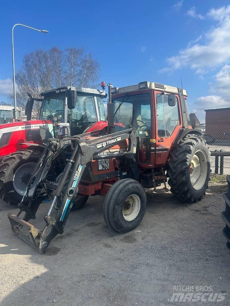 International 685 XL 트랙터