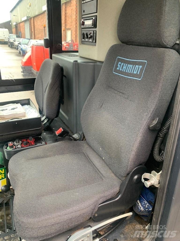 Schmidt swingo 200+ 도로 청소차