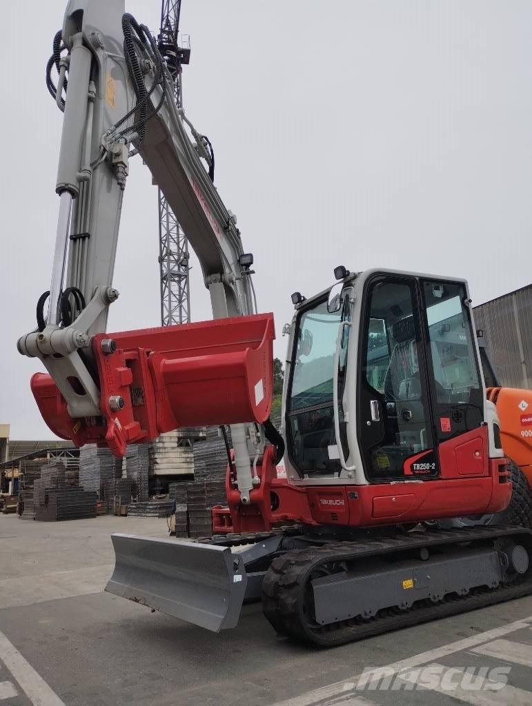 Takeuchi TB 250 2 소형 굴삭기 7톤 미만