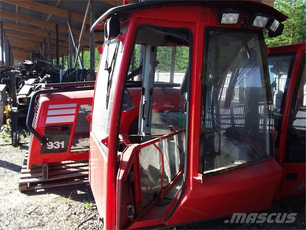 Komatsu 875 캐빈 및 인테리어