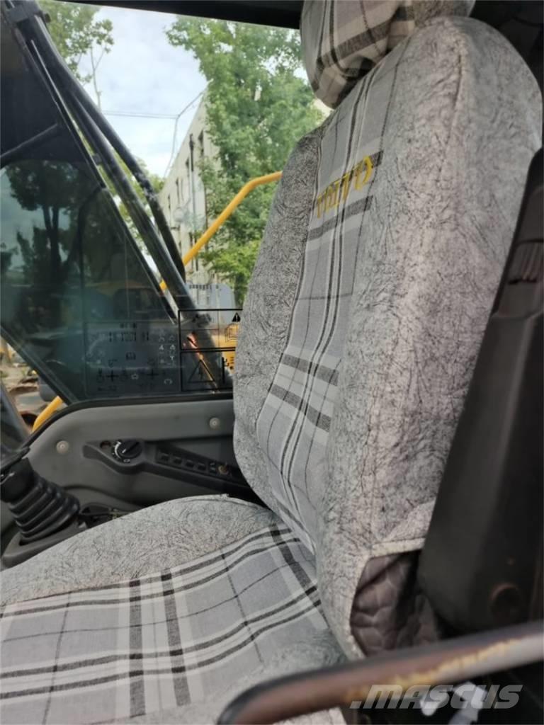 Volvo EC 140 B LC 대형 굴삭기 29톤 이상