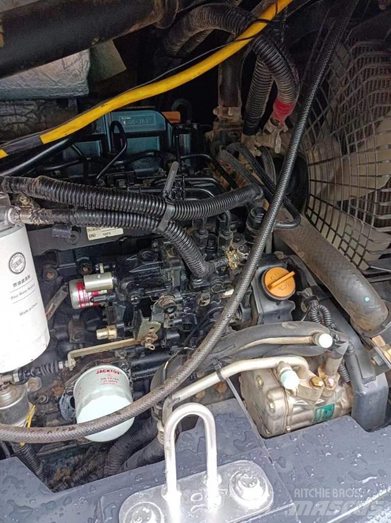 Hitachi ZX 55 UR 소형 굴삭기 7톤 미만
