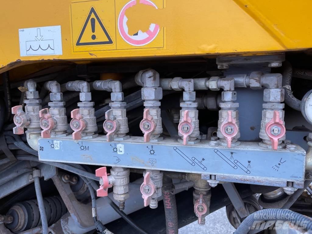 Wirtgen W250 아스팔트 콜드 밀링 기계