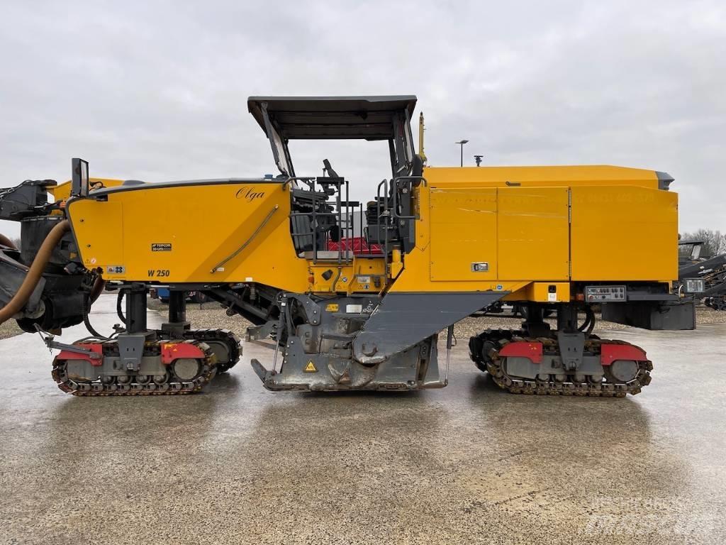 Wirtgen W250 아스팔트 콜드 밀링 기계