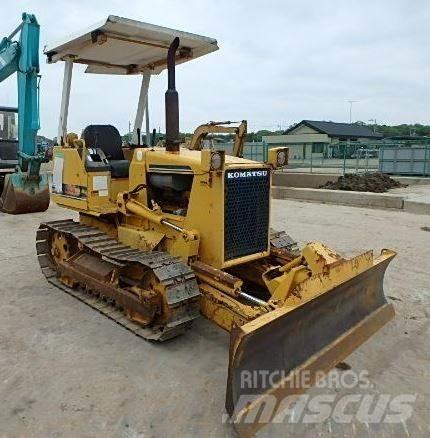 Komatsu D 20 A-6 크롤러 도저