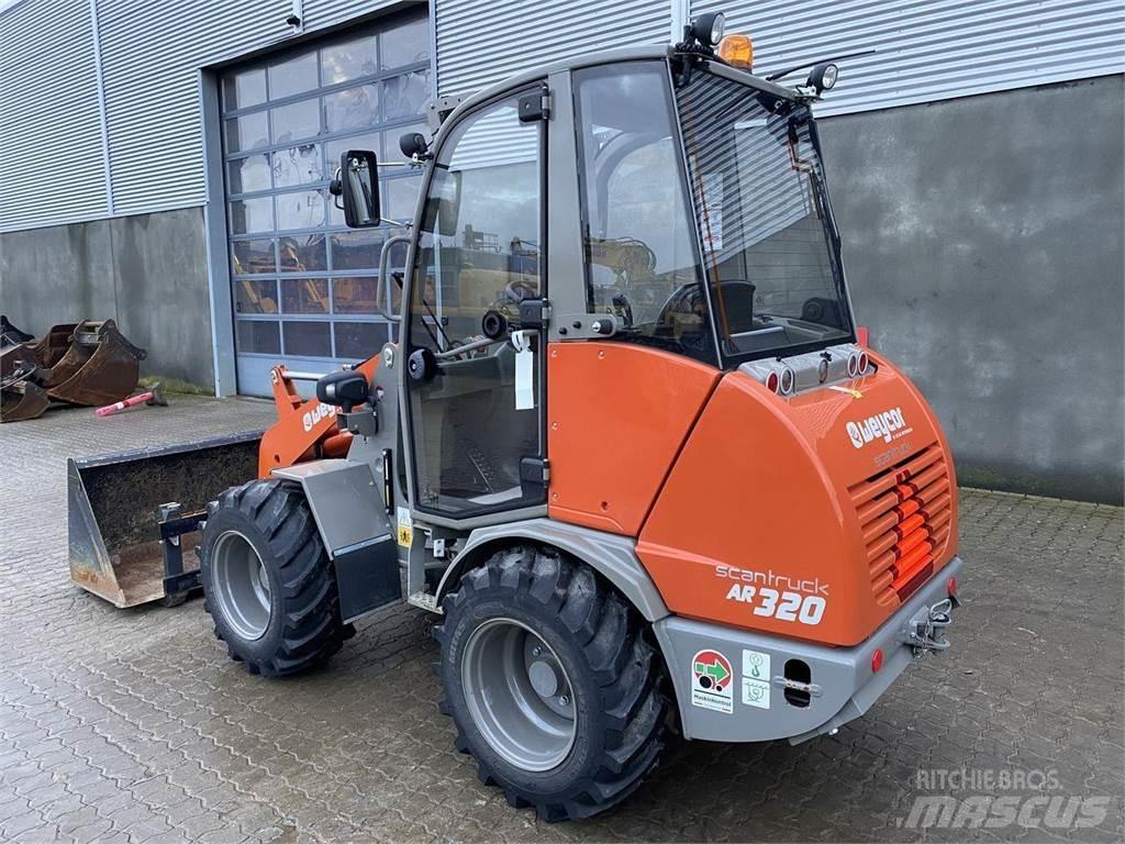 Weycor AR320 Cab 다목적 로더