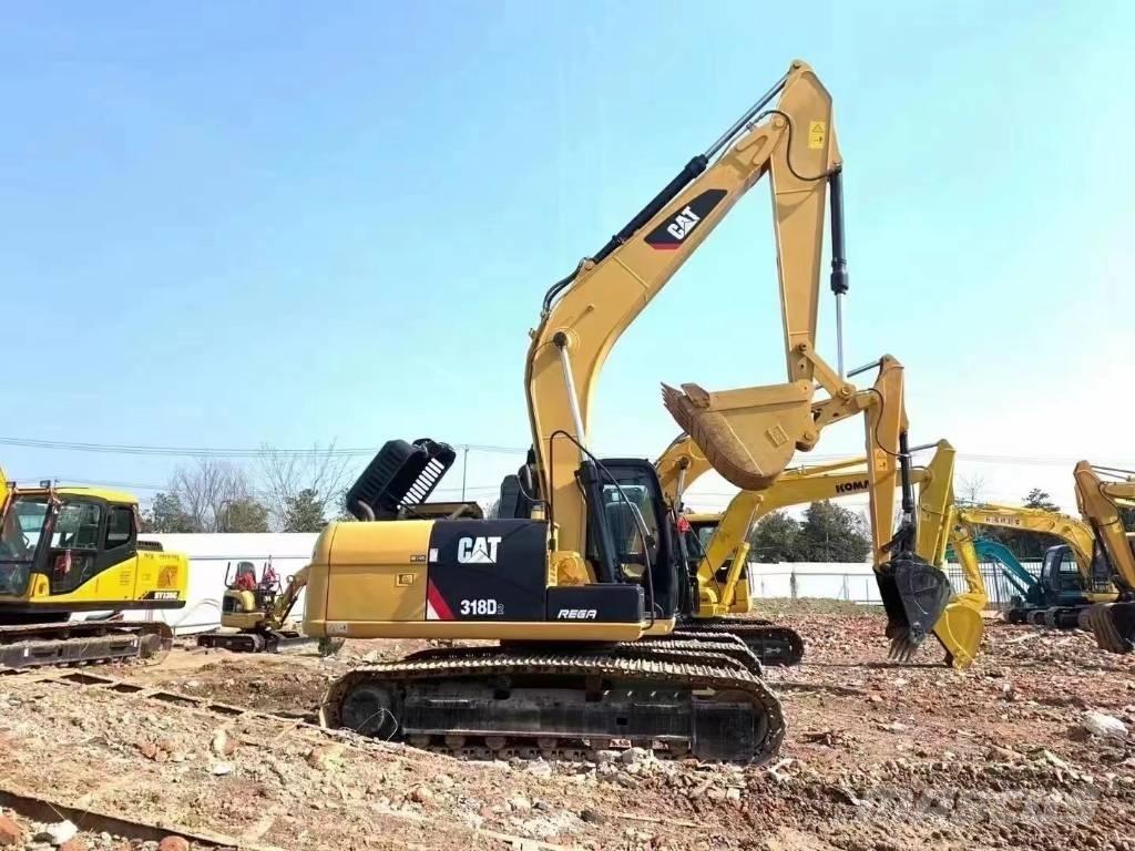 CAT 318d 대형 굴삭기 29톤 이상