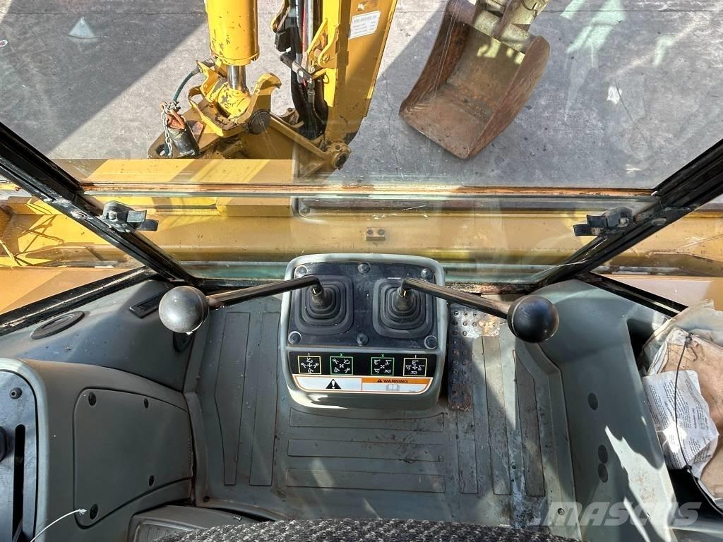 CAT 428 D 백호로더