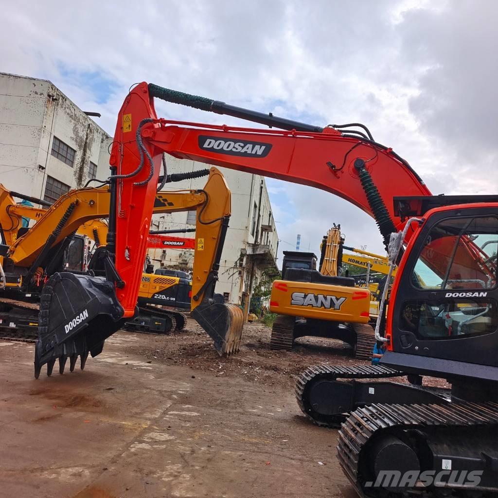 Doosan DX 300LC-9C 대형 굴삭기 29톤 이상
