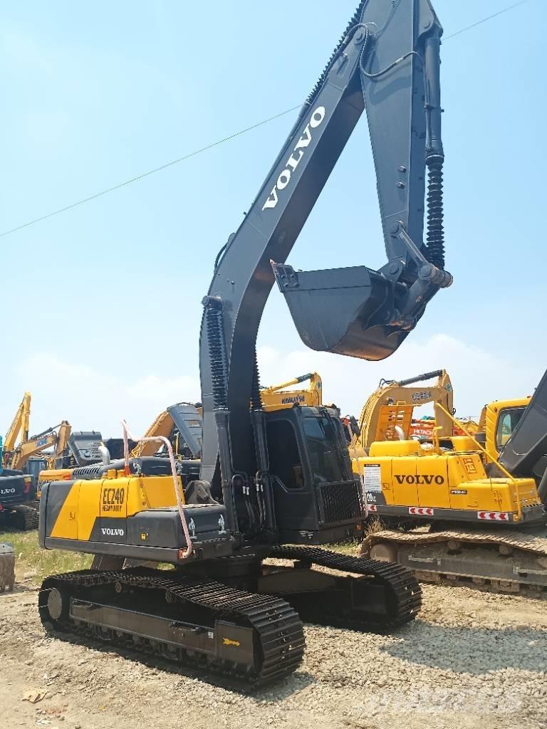 Volvo EC 240 대형 굴삭기 29톤 이상