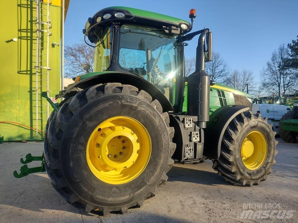 John Deere 7270 R 트랙터