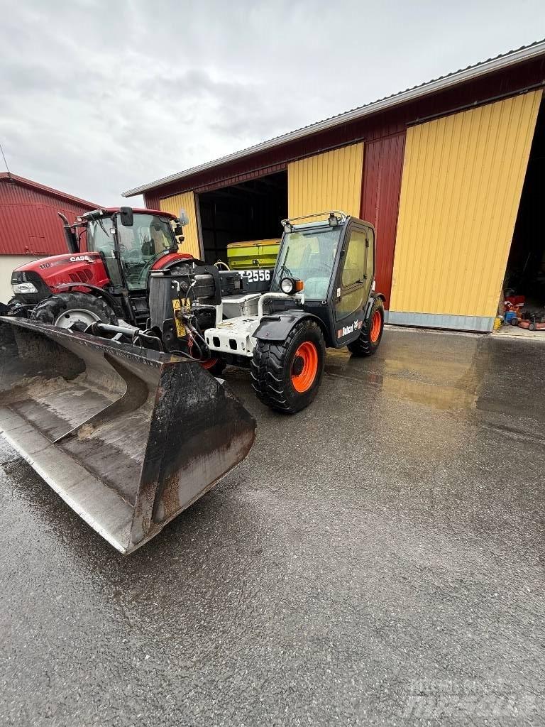 Bobcat T 2556 텔러 핸들러