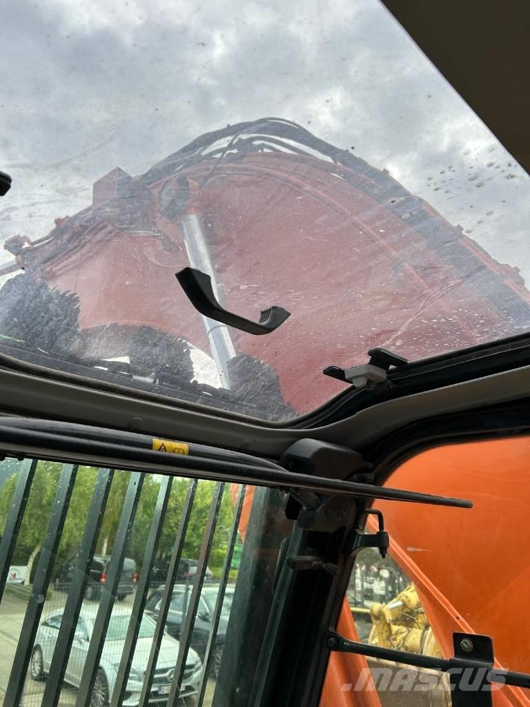 Hitachi ZX300LC-5 대형 굴삭기 29톤 이상