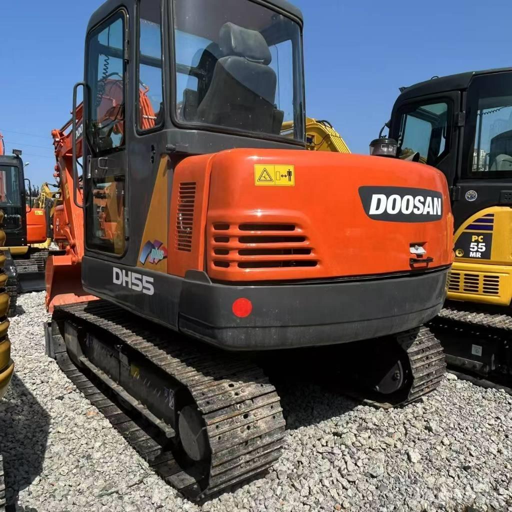 Doosan 55 대형 굴삭기 29톤 이상