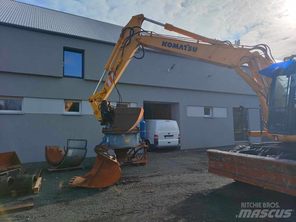 Komatsu PW 130ES-6K  휠 굴삭기