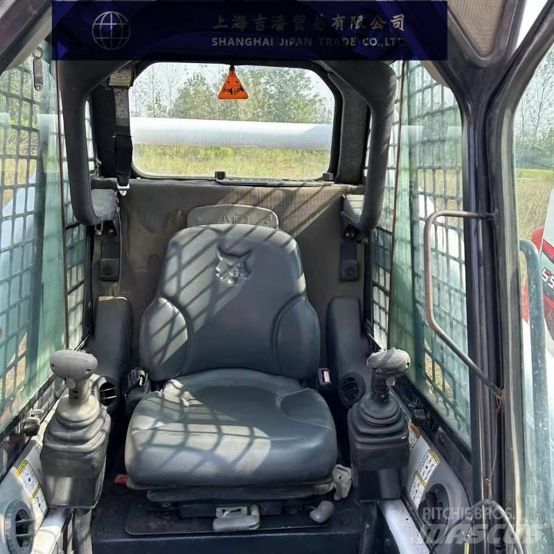 Bobcat S 330  스키드로더