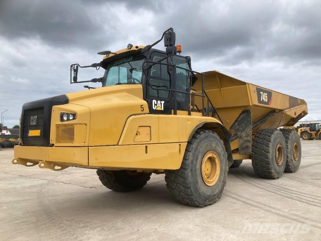 CAT 745 연결식 홀러