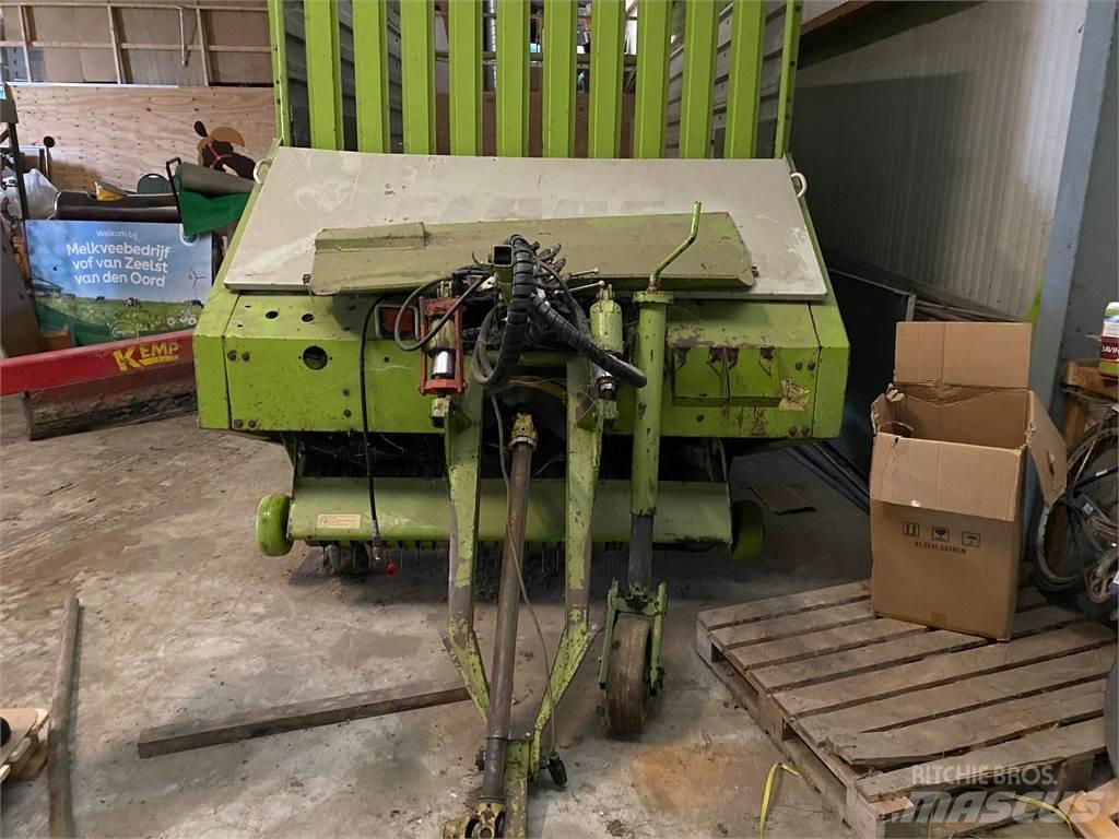 CLAAS Sprint 335 P 자동 적재 트레일러