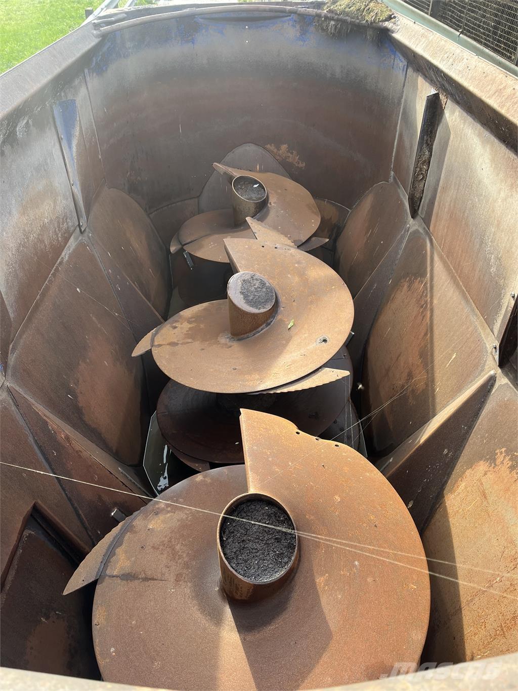  Europcomp Dualmix 믹서 피더