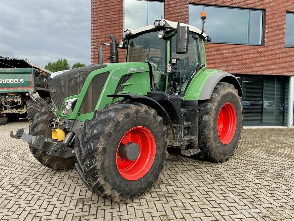 Fendt 826 Vario 트랙터