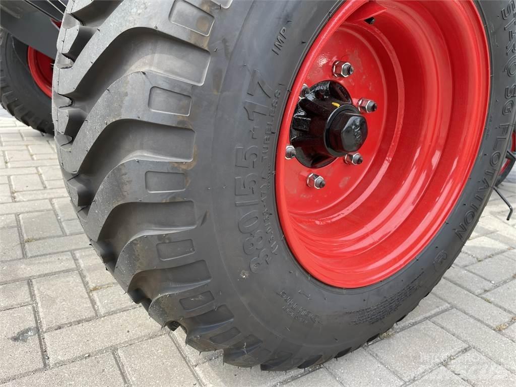 Fendt Lotus 1250 갈퀴 및 테더