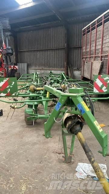 Krone KWT 15.02/14 갈퀴 및 테더