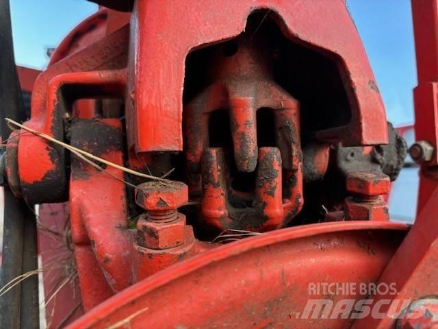 Kuhn GF 10601 TO 갈퀴 및 테더
