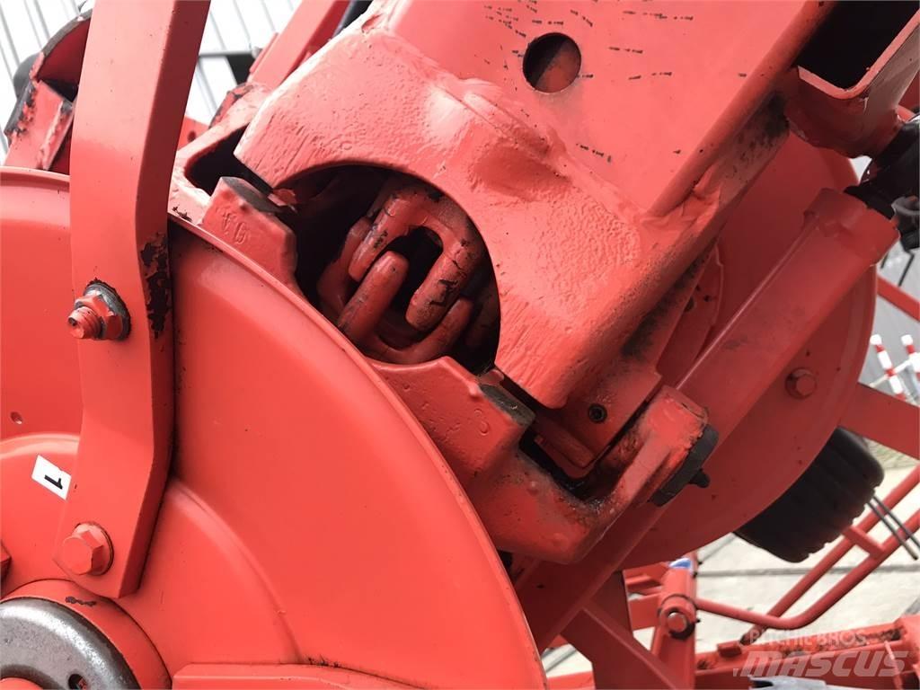 Kuhn GF 10802 T 갈퀴 및 테더
